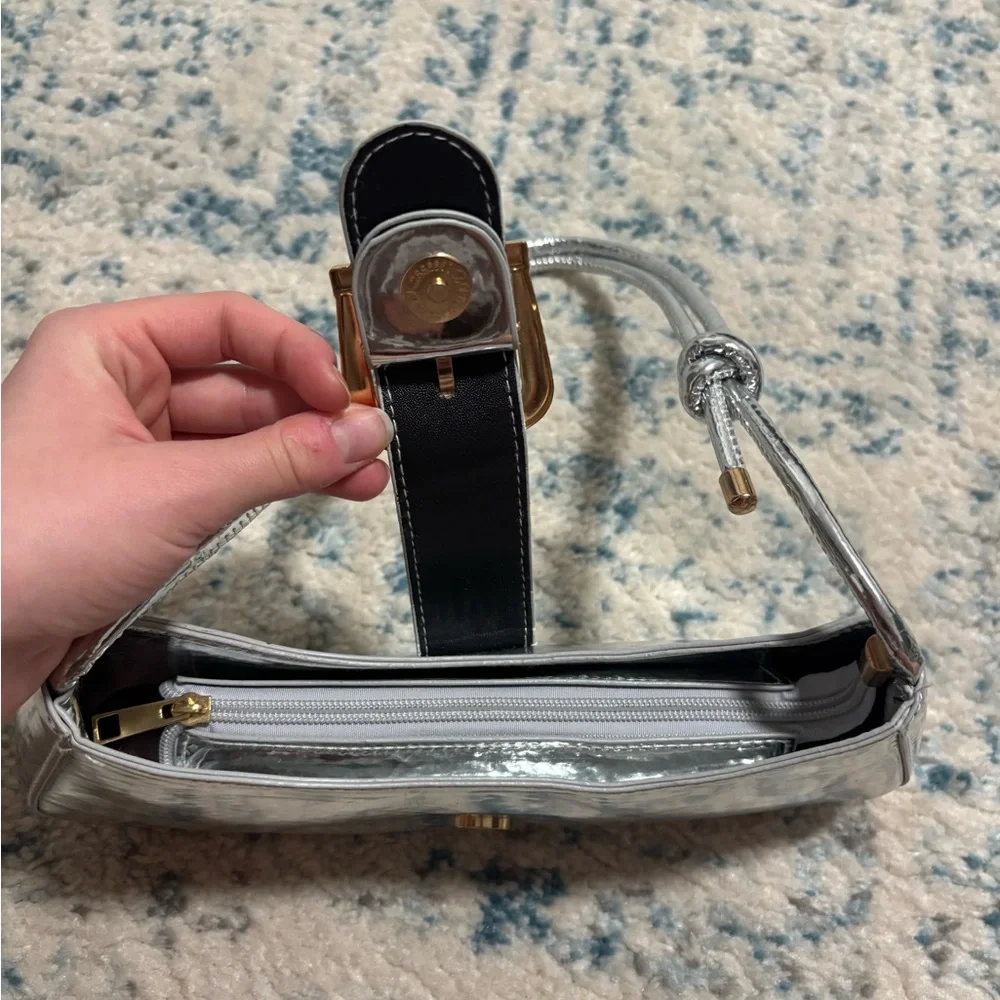 Silver shoulder purse - Picture 4 of 4